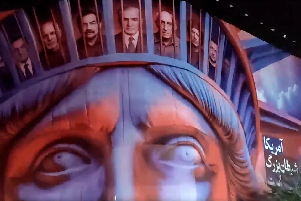 В Тегеране появилась новая необычная инсталляция