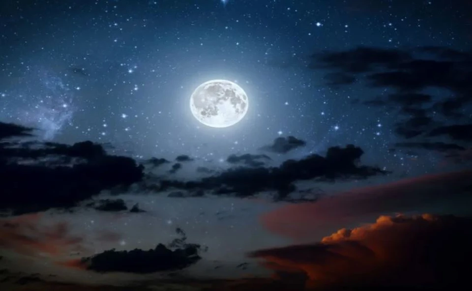 Луна приблизится к Земле. Фото: Shutterstock/FOTODOM