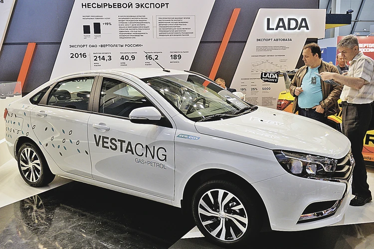 Электромобилям есть альтернатива: ставить ли на машину газ, разбираем плюсы и минусы