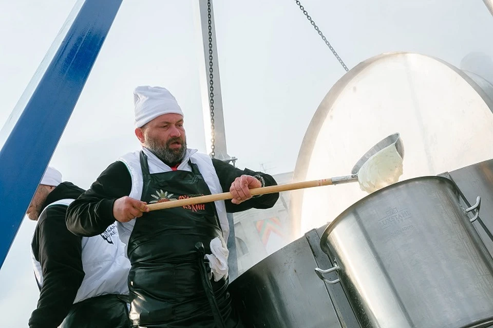 Ухой накормили тысячи хабаровчан