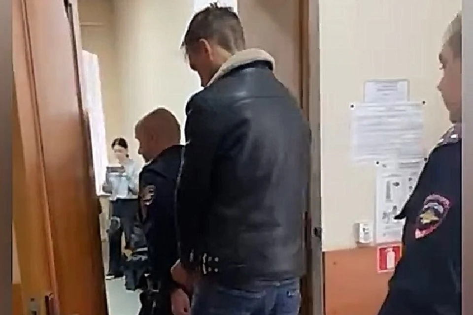 Появилось видео с водителем, сбившим насмерть в Рязани 11-летнего мальчика.