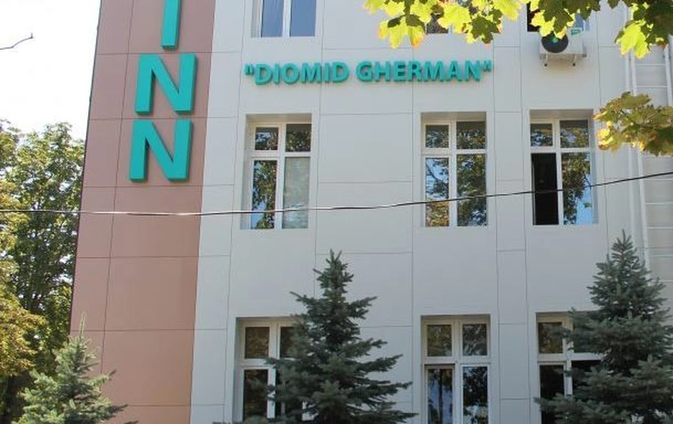 Пациент учреждения умер после падения с третьего этажа. Фото: соцсети