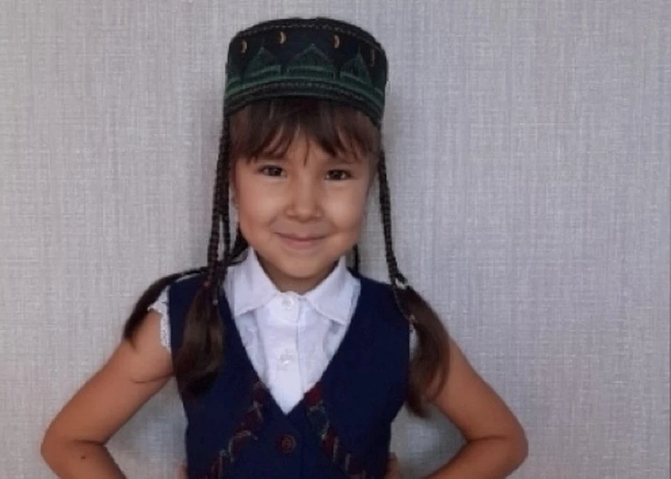 Врачи давали девочке домашние задания, которые она выполняла. Фото: соцсети.