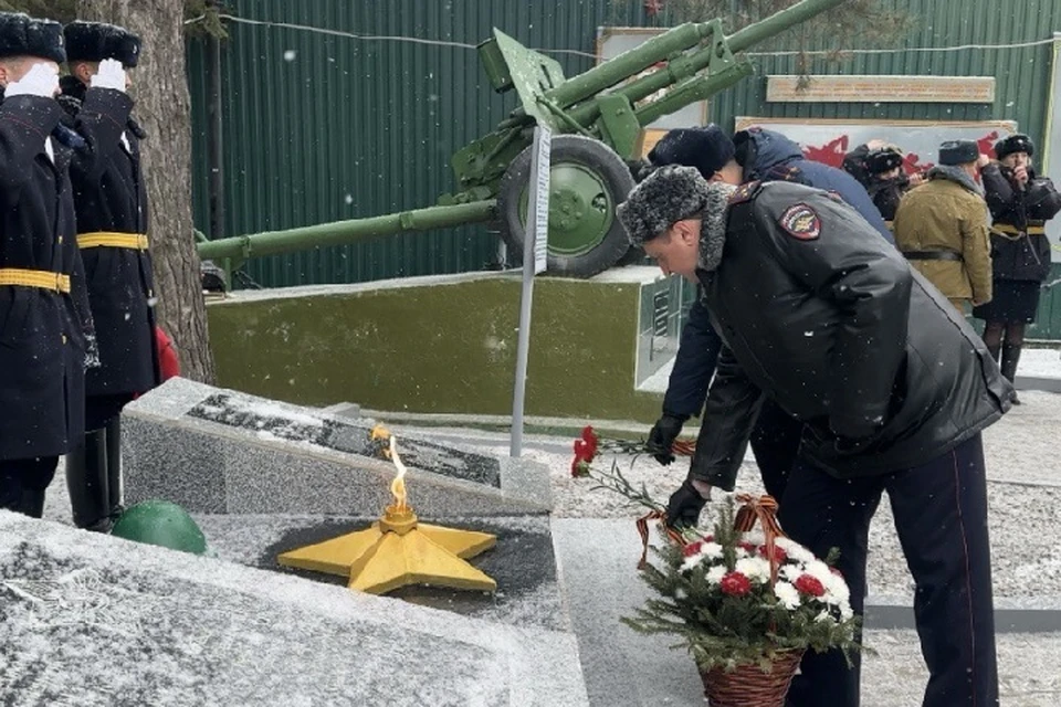 Мемориал в память о погибших сотрудниках полиции открыли в Хабаровском крае Фото: пресс-служба УМВД России по Хабаровскому краю