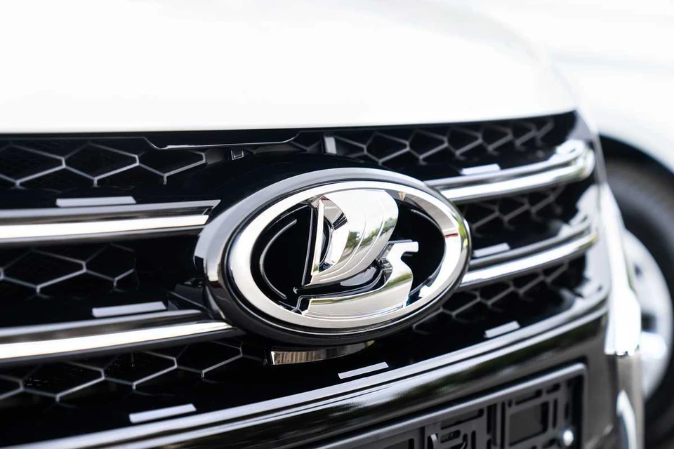 Возобновление продаж Ларгусов в Питере. fortton / Shutterstock.com / Fotodom