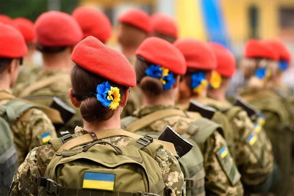 На Украине назвали количество женщин-военнослужащих.