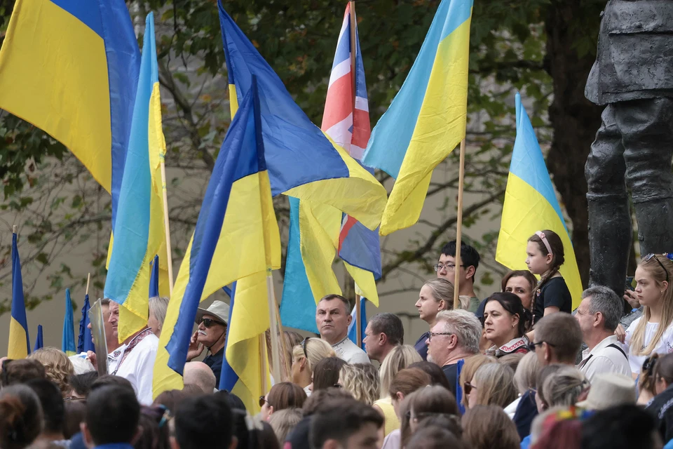 Корниенко: Украинцы уверены, что при вступлении в ЕС каждый получит €10 тысяч