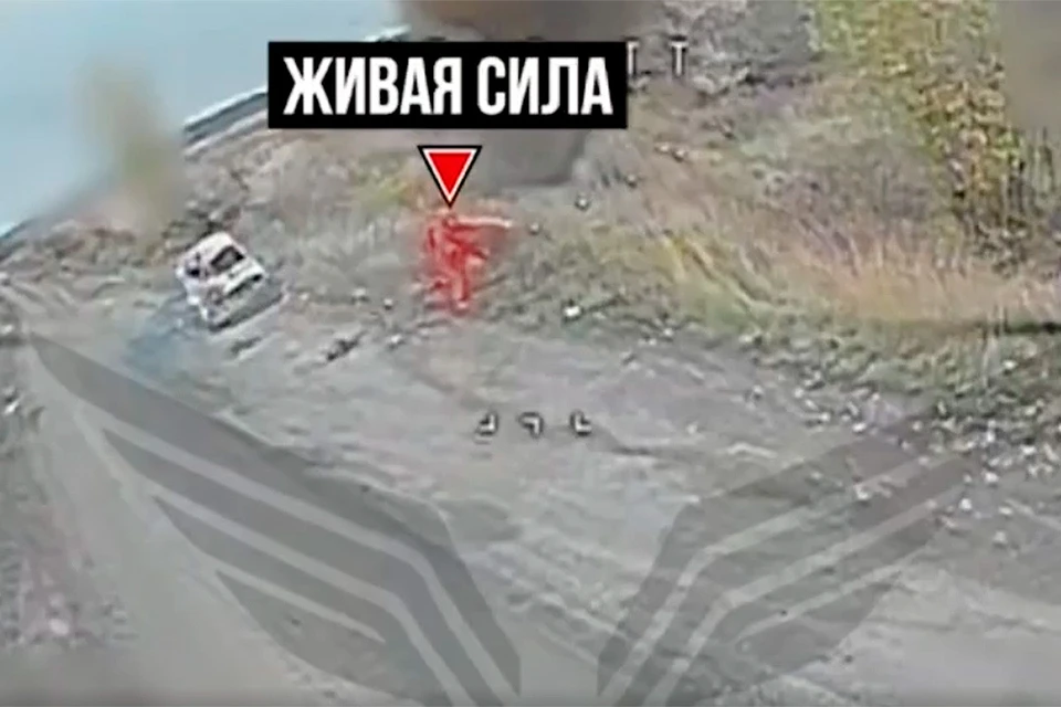 На кадрах сотни поверженных опорных пунктов с живой силой противника, бронемашин и танков, орудий, беспилотников и роботов противника