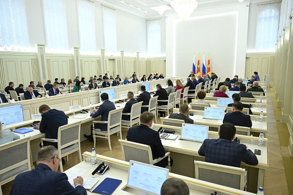 На заседании областного правительства.