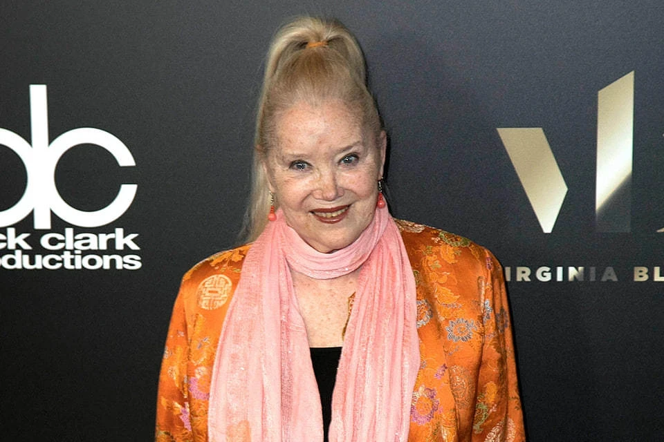 Актриса Салли Керклэнд умерла в возрасте 84 лет