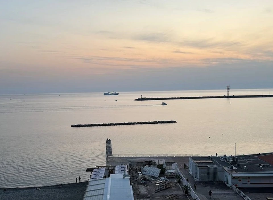 Паром три дня стоял у берегов Сочи