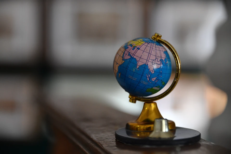 Костадинов: В Болгарии из учебников географии стерли сведения о России и Москве