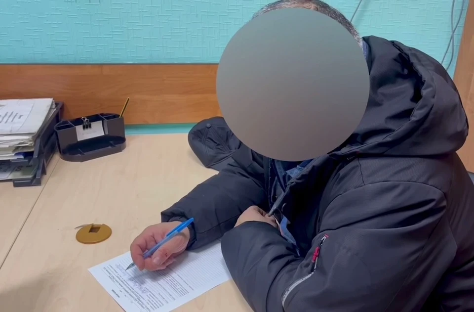 Инцидент произошел утром 17 ноября в Первомайском районе. Фото: скриншот видео ГАИ Новосибирской области