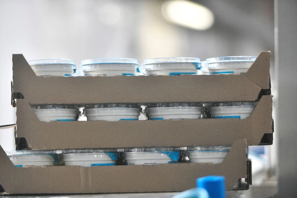 В Абхазию отправили более восьми тонн молочных продуктов из Ростовской области.