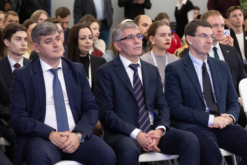 Молодежный форум России и Белоруссии в Туле открыли Игорь Щеголев и Дмитрий Миляев, фото: правительство Тульской области