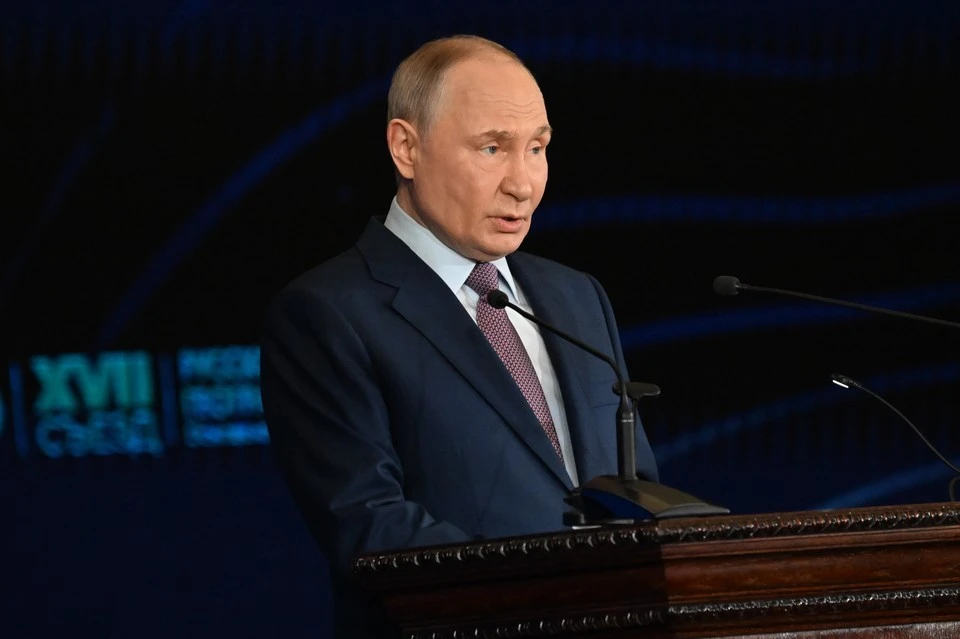 Путин рассказал об эффективной работе Федерации независимых профсоюзов России