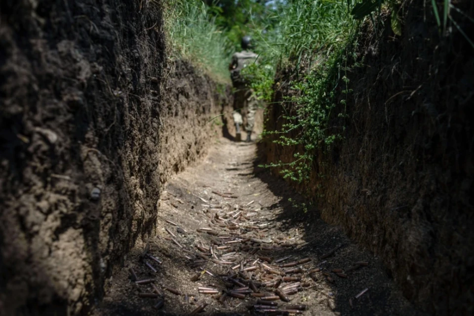 Politico: командиры ВСУ заставляют солдат неделями находиться на передовой