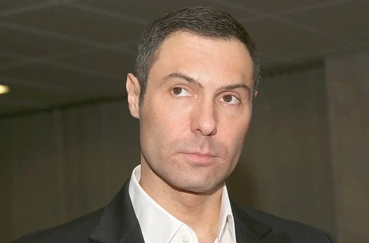 Новые обстоятельства гибели Евгения Кунгурова: Почему родители певца обвиняют вдову в причастности к смерти сына