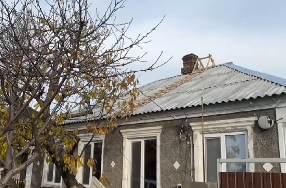 Петербург помогает восстановить жилье семье с ребенком-инвалидом в Мариуполе. Фото: t.me/goroda_pobratimy