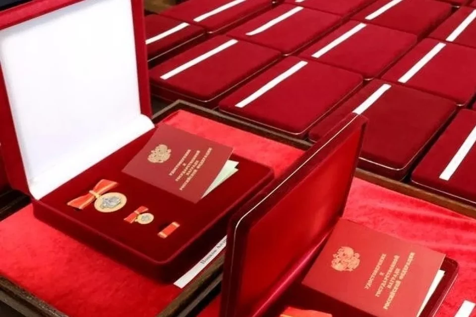 Награждены несколько работников из Алтайского края. Фото: официальный сайт полномочного представителя президента РФ в СФО