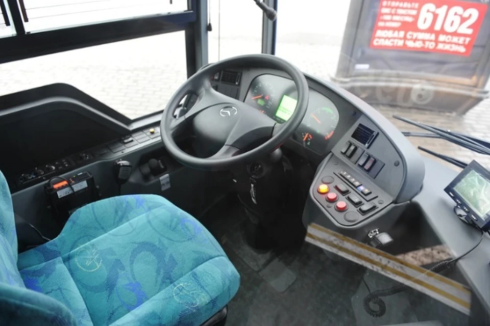 В Симферополе водители автобусов устроили разборки на глазах у пассажиров