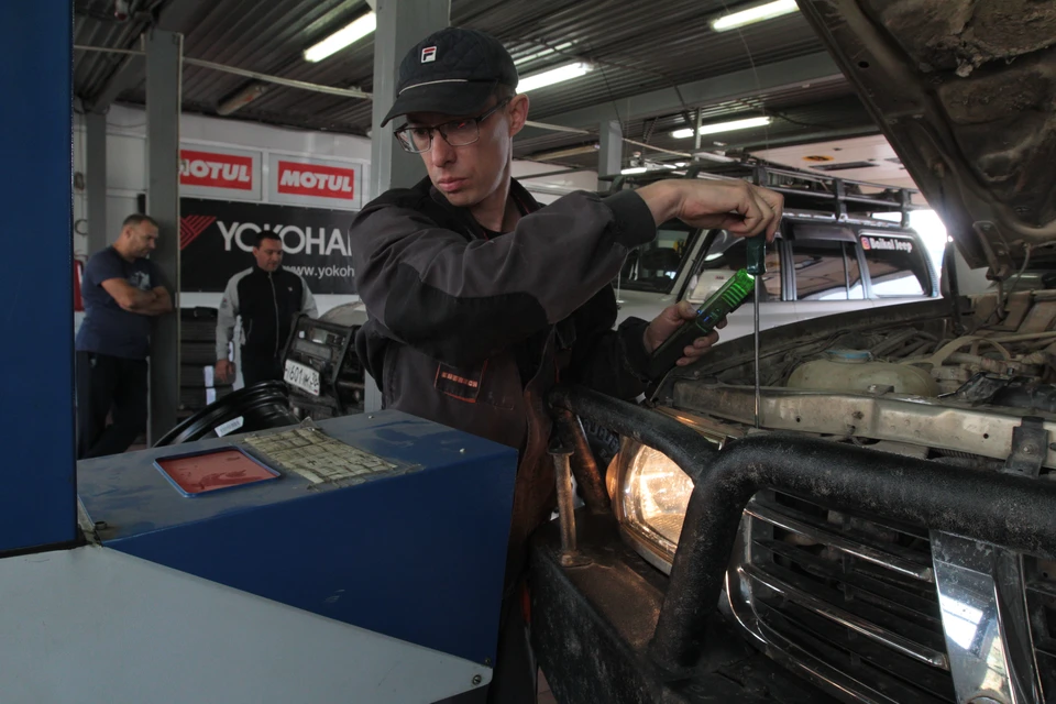 Максимальная стоимость техосмотра для легковых автомобилей составит 2032 рубля.