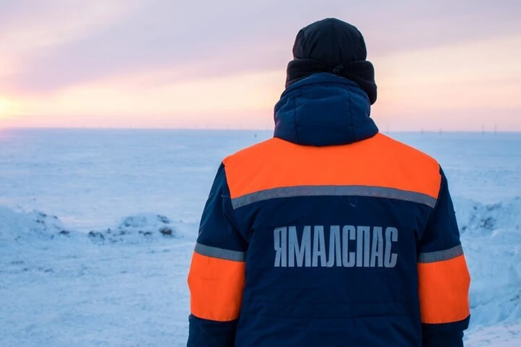 Все еще не найдены: что известно о поисках семьи с четырьмя детьми, потерявшейся в ямальской тундре из-за сломанного снегохода