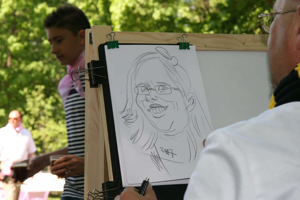 Художники предлагают обидно нарисовать вашего врага