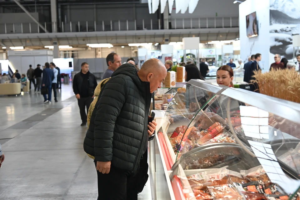 Наиболее резко подорожали лимоны.