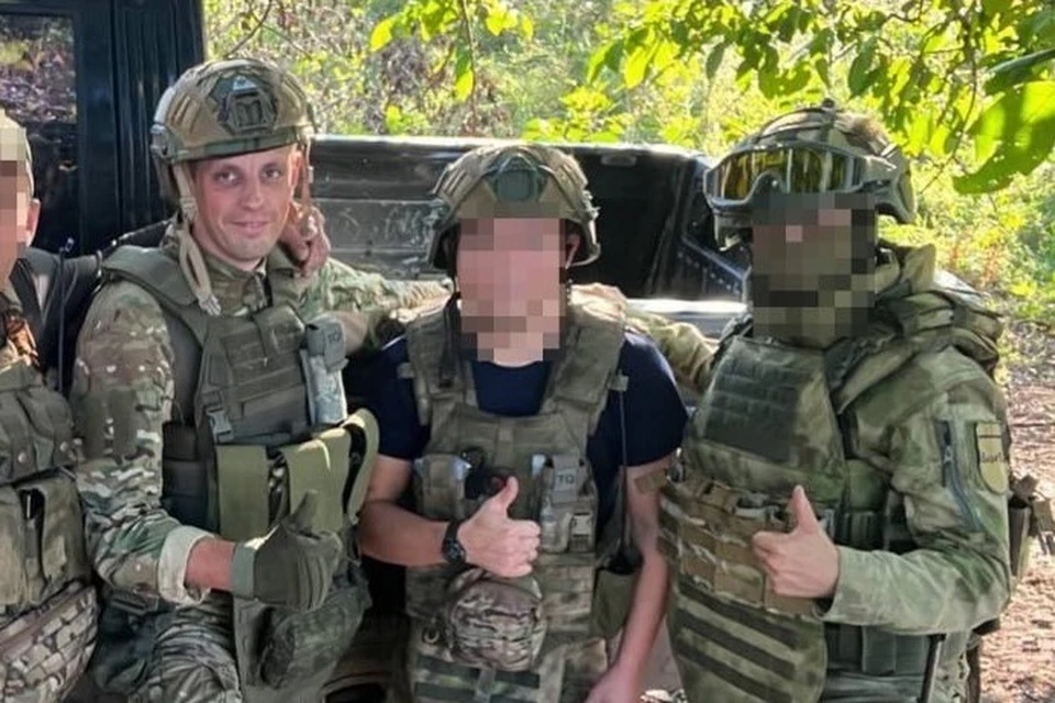 Алексей Унинский с боевыми товарищами. Фото из личного архива