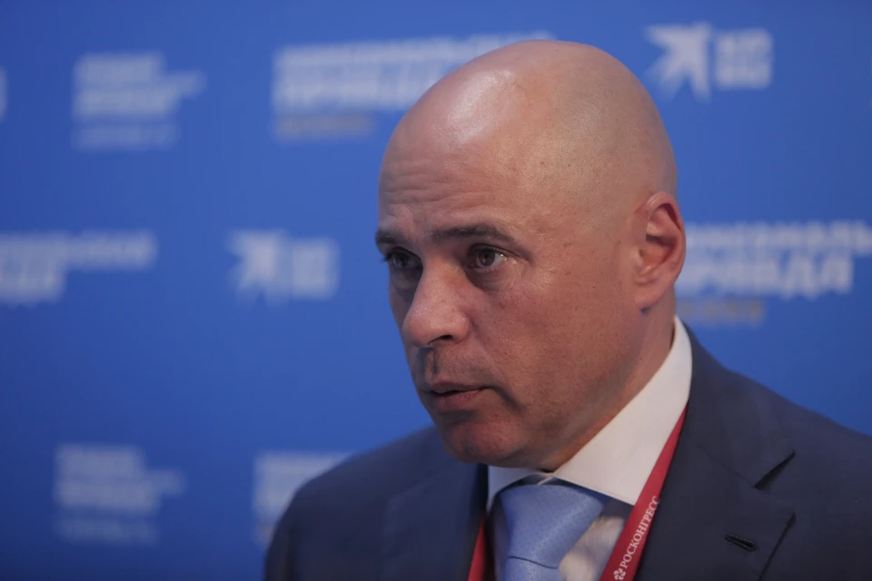 Вопросы от жителей региона принимают до окончания прямой линии на нескольких площадках. Фото из архива «КП».