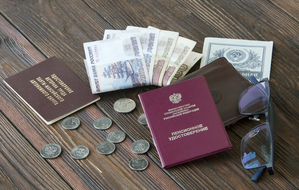 МВД предупредило о мошенничестве с выплатами и накоплениями пенсионеров