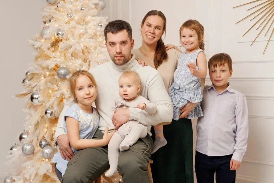 Сыктывкарская семья Холоповых многим известна сплочённостью и дружелюбием. Фото: личный архив.