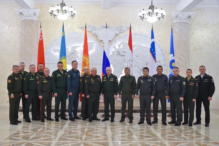 Военные стран СНГ делились в Москве опытом воспитательной работы