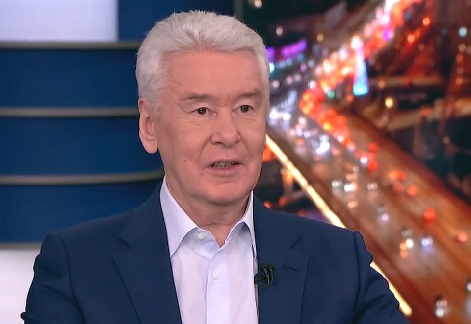 Сергей Собянин в прямом телеэфире ответил на вопросы жителей. Фото: Кадр из эфира ТВЦ