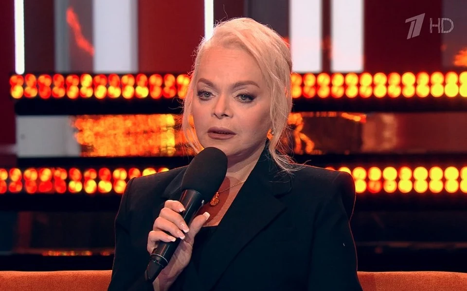 Лариса Долина в эфире телешоу "Пусть говорят" Первого канала