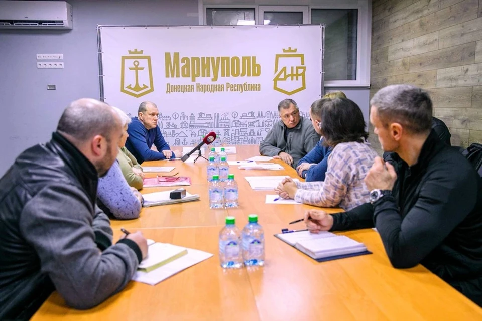 Марат Хуснуллин встретился с жителями Мариуполя. Фото: ТГ/Хуснуллин