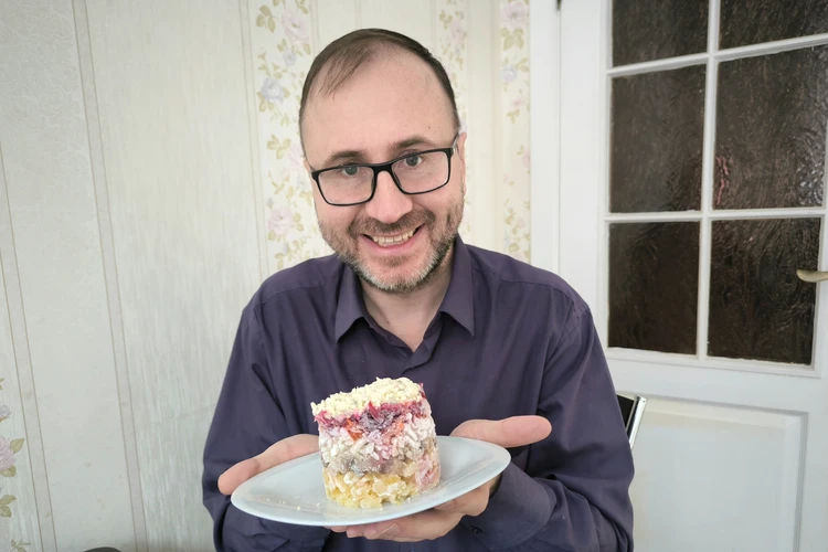 Сельдь под инеем и мороженое со вкусом борща: можно ли дать вторую жизнь новогодним блюдам