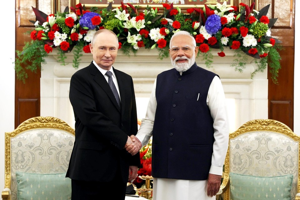 Индийцы и русские братья: 75 лет дружбы, где Россия не раз становилась щитом для Индии