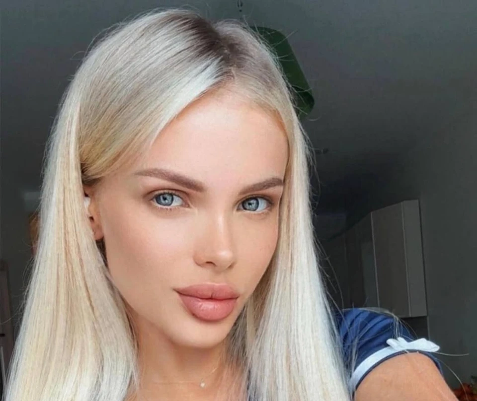 Молодая женщина в больнице.