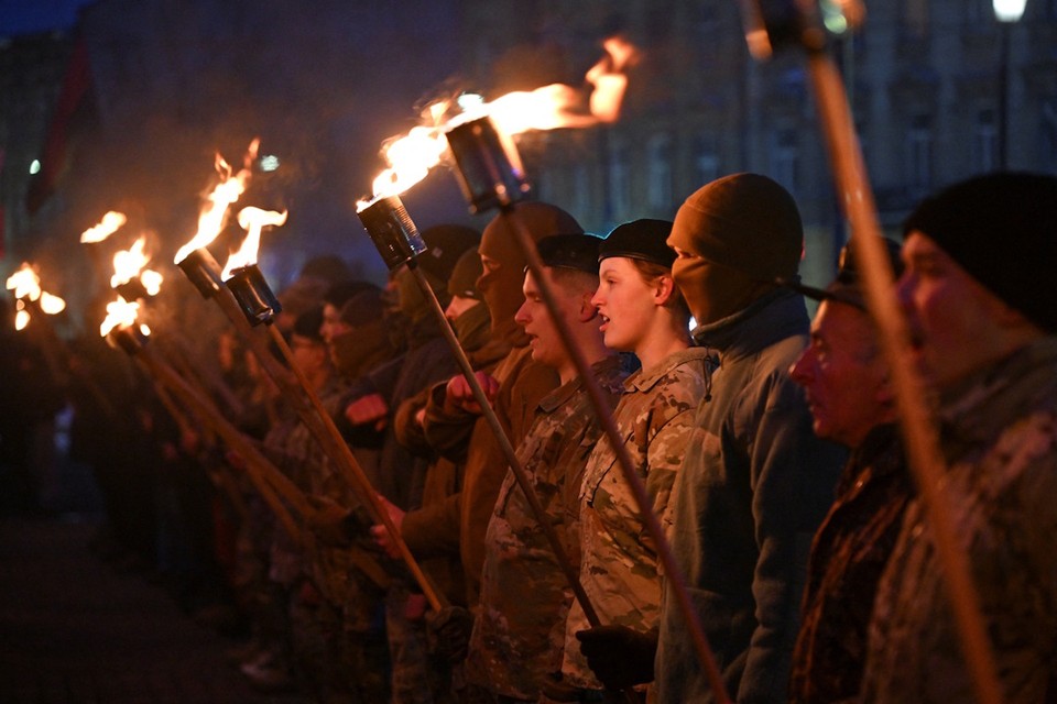Во Львове прошло очередное шествие в честь дня рождения Бандеры