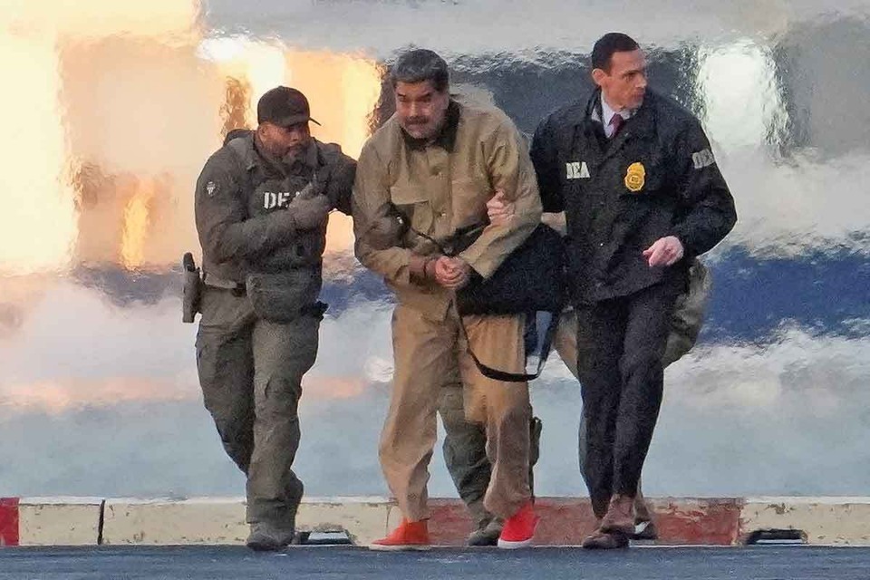 Бут: В тюрьме, где держат Мадуро с женой, медики есть. Но попасть к ним трудно