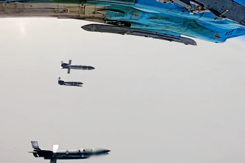 Объединенная группировка войск ВС РФ уничтожила за сутки 1240 украинских боевиков