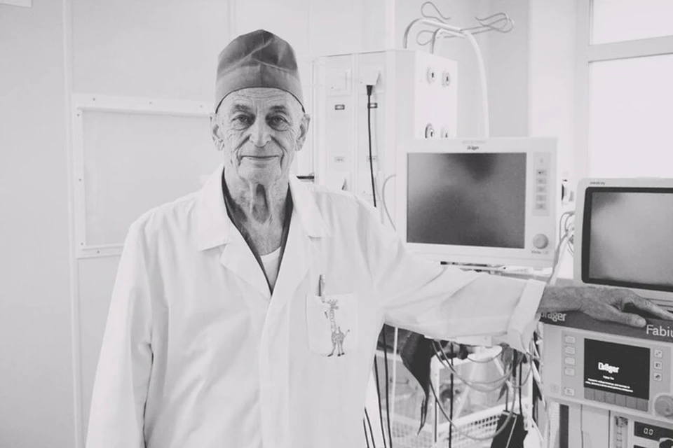 Сергей Николаевич прошел путь от хирурга до заведующего отделением реанимации. Фото: t.me/ncrmb