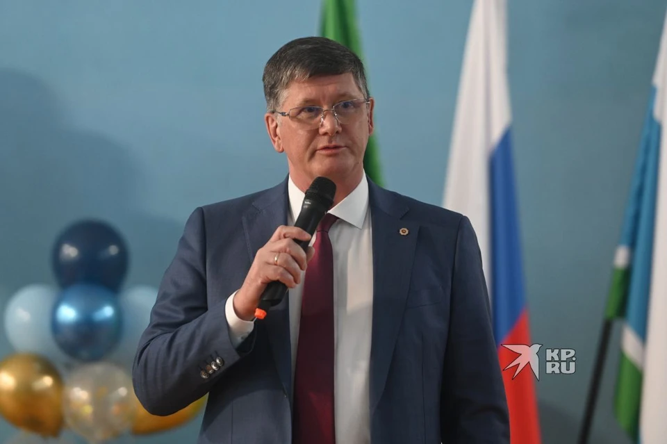 Евгений Писцов подал заявление по собственному желанию в связи с переходом на новое место работы