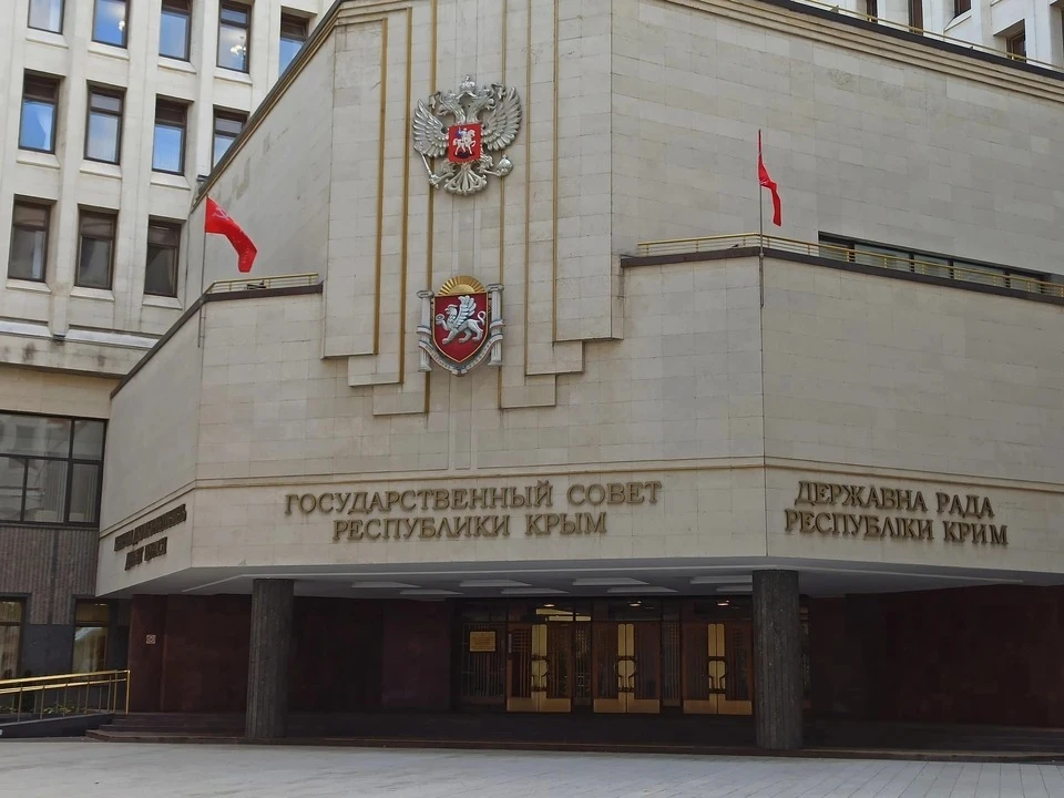 Константинов назвал провокацией полеты самолетов-разведчиков в районе Крыма