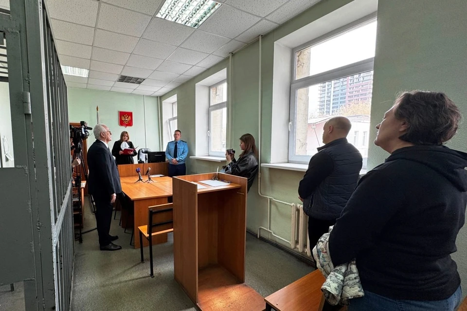 Жданова приговорили к двум годам колонии, Тамбовцеву - к трем годам лишения свободы условно. Фото: Октябрьский районный суд Екатеринбурга