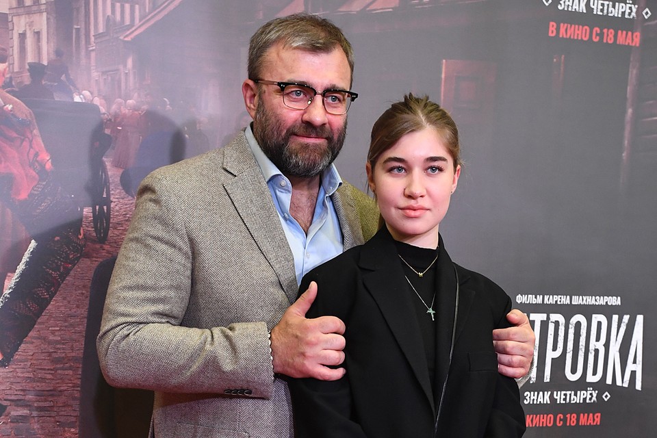 Актер Михаил Пореченков дочерью Марией