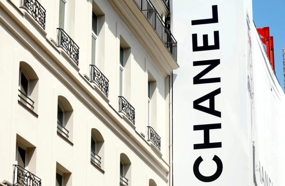 Платформа Lyst назвала бренд Chanel самым популярным в мире