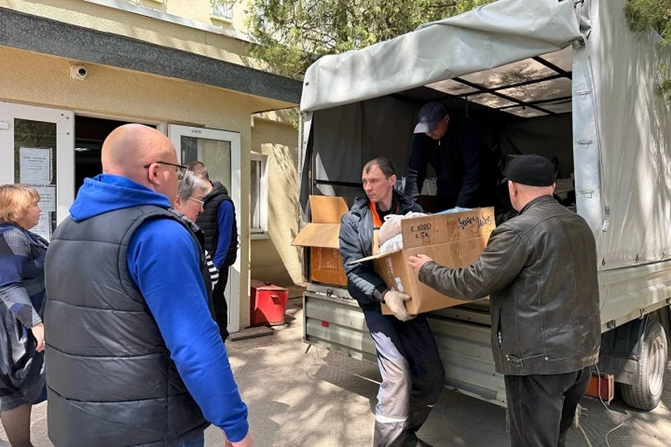 Санкт-Петербург доставил гумпомощь пожилым мариупольцам в дом-интернат. Фото: Представительство Санкт-Петербурга в Мариуполе
